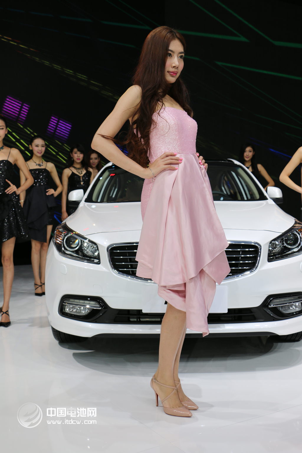 商業(yè)模式創(chuàng)新迫在眉睫 新能源車越來越“靠譜”？