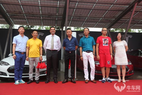 電動車如何躋身勁旅？探索特斯拉商業模式