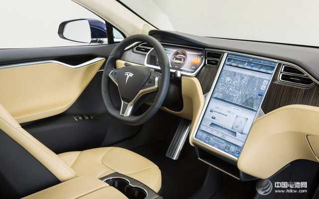 七成新車接入互聯(lián)網(wǎng):互聯(lián)網(wǎng)汽車或?qū)⒏淖兪澜? alt=