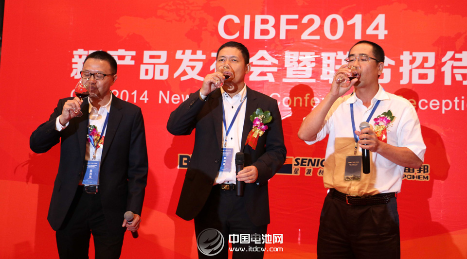 新宙邦繼續停牌 重大重組仍在籌劃 新宙邦繼續停牌 重大重組仍在籌劃