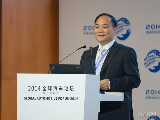 李書福:未來(lái)汽車是四個(gè)輪子+電纜+計(jì)算機(jī)
