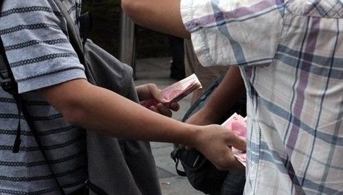 小米與黃牛是戰(zhàn)爭還是炒作？