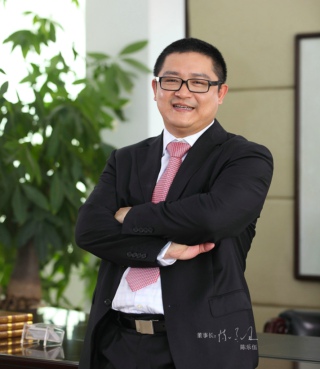 廣東猛獅電源科技股份有限公司董事長、總經(jīng)理 陳樂伍 廣東猛獅電源科技股份有限公司董事長、總經(jīng)理 陳樂伍