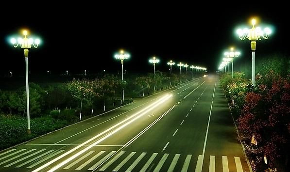 北京市昌平區首批路燈充電樁“將上崗”運行