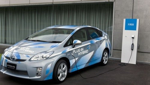 豐田在華強推混合動力 年銷量有望突破10萬輛 豐田在華強推混合動力 年銷量有望突破10萬輛