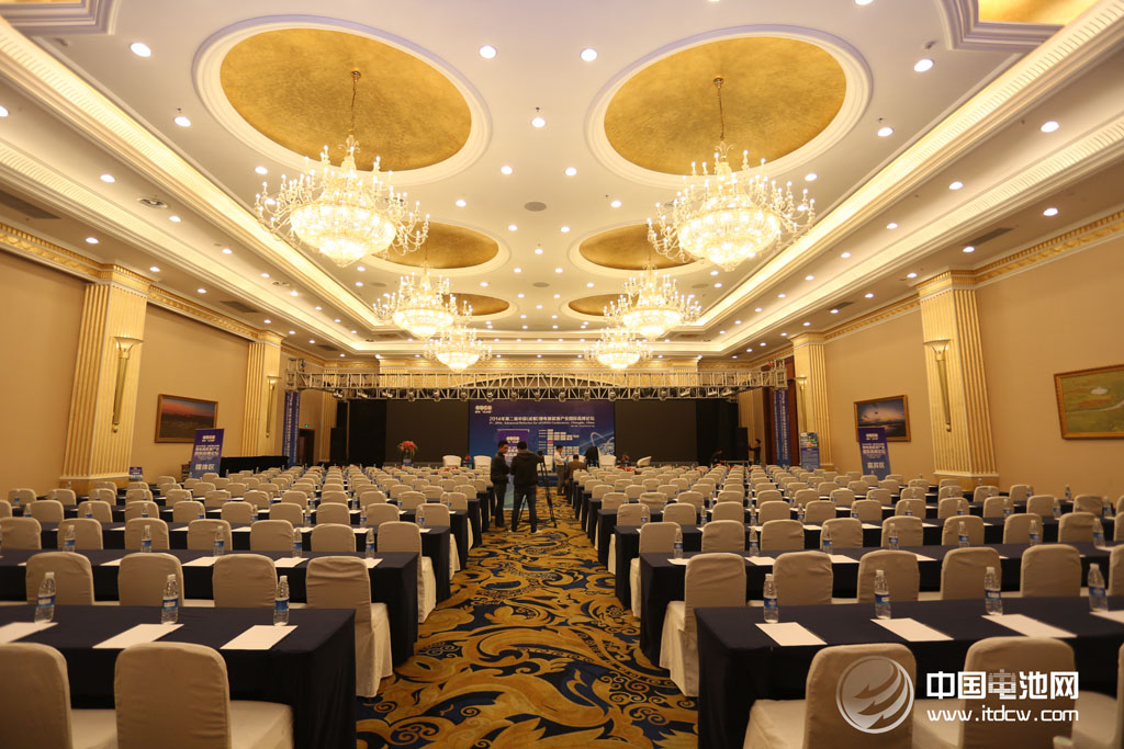 2014年第二屆中國(成都)鋰電新能源產(chǎn)業(yè)國際高峰論壇 2014年第二屆中國(成都)鋰電新能源產(chǎn)業(yè)國際高峰論壇