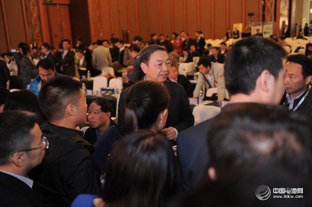 2014年第二屆中國(成都)鋰電新能源產業國際高峰論壇 2014年第二屆中國(成都)鋰電新能源產業國際高峰論壇