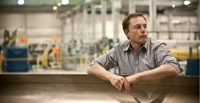 Tesla 于 2006 正式向外界宣布其存在，并且獲得了一致的好評。然而，這僅僅是浮云而已。真正的危機才剛剛開始……