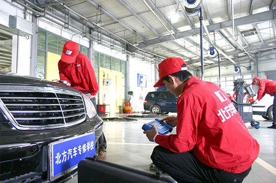 EV、PHEV路線之辯何時休？政府尚未明確答復