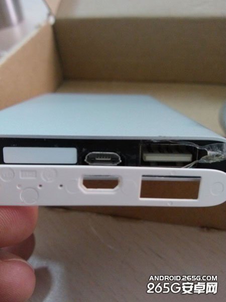 小米超薄移動電源曝接口問題 重銷量不重細節