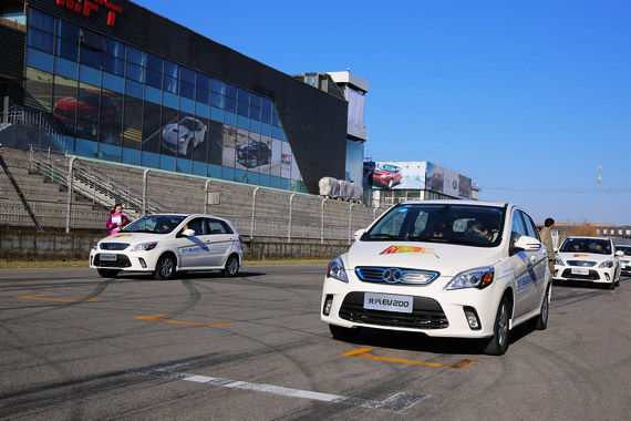 北汽新能源2014年銷電動車約7000輛 七成為私人用戶 北汽新能源2014年銷電動車約7000輛 七成為私人用戶