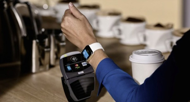 蘋果Apple Watch惹的禍  多所大學禁止佩戴手表考試