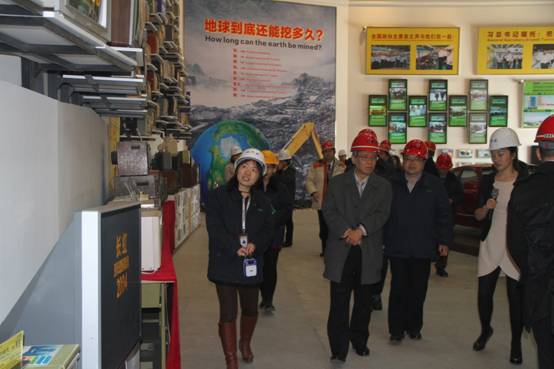 日中經(jīng)濟(jì)協(xié)會(huì)是于日中恢復(fù)邦交正常化的1972年11月22日成立的日中經(jīng)濟(jì)關(guān)系專(zhuān)業(yè)團(tuán)體,致力于推動(dòng)兩國(guó)經(jīng)貿(mào)合作,促進(jìn)民間友好關(guān)系。 日中經(jīng)濟(jì)協(xié)會(huì)是于日中恢復(fù)邦交正常化的1972年11月22日成立的日中經(jīng)濟(jì)關(guān)系專(zhuān)業(yè)團(tuán)體,致力于推動(dòng)兩國(guó)經(jīng)貿(mào)合作,促進(jìn)民間友好關(guān)系。