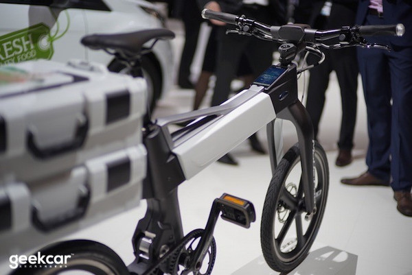 福特推智能電動自行車 可連蘋果iPhone有車能提醒