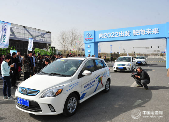 北汽新能源推EV200“高舉高打”  只為“老徐”豪言？