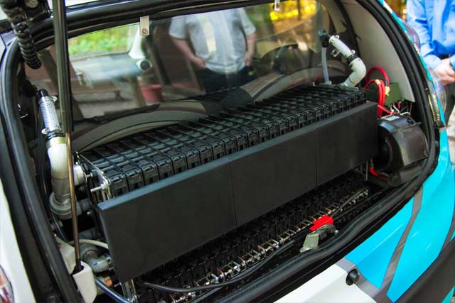 成本低 容量高 更環(huán)保:鋁空氣電池在寧夏研發(fā)問世 成本低 容量高 更環(huán)保:鋁空氣電池在寧夏研發(fā)問世