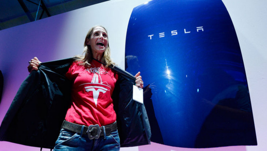 特斯拉家用電池整個系統(tǒng)花費高達98000美元