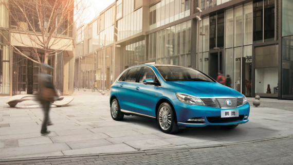 新能源車破局：高端純電動車如何平衡務實與務虛