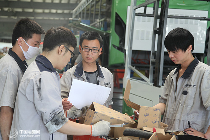 銀隆新能源汽車發(fā)展壯大的見證人 為楊興軍點贊！