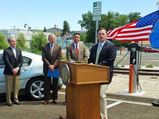 特斯拉內(nèi)華達(dá)州投建充電站 建設(shè)電動(dòng)車高速路