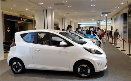 國內首家電動車超市開業 北汽騰勢等電動車入駐 國內首家電動車超市開業 北汽騰勢等電動車入駐