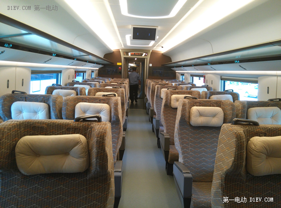 環(huán)保最高水準(zhǔn) 高鐵或?qū)⑦M(jìn)入鋰電池時代 環(huán)保最高水準(zhǔn) 高鐵或?qū)⑦M(jìn)入鋰電池時代