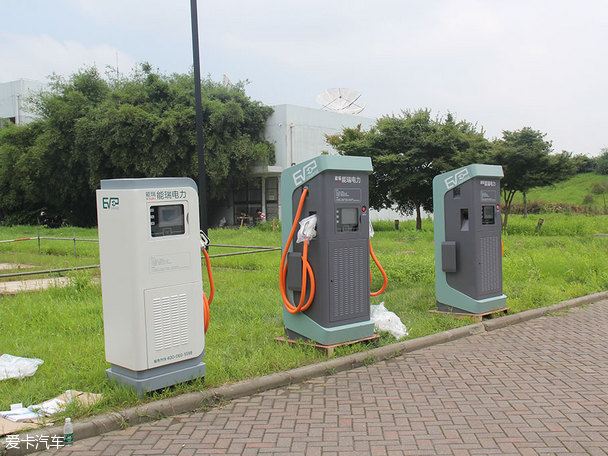 江蘇新能源汽車現狀：以電動大巴和充電樁為主