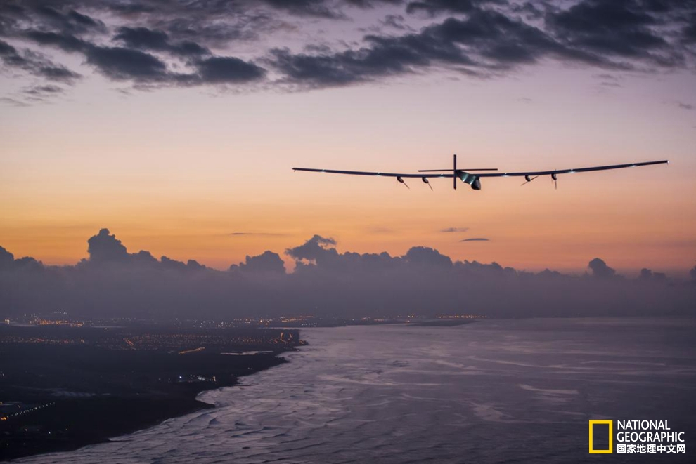 陽(yáng)光動(dòng)力二號(hào)電池出現(xiàn)故障 預(yù)計(jì)2016年4月復(fù)飛