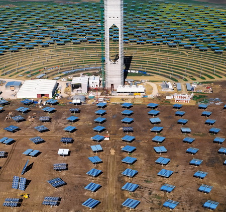 多地光伏項(xiàng)目棄電高達(dá)七成 搶裝潮埋下質(zhì)量隱患 多地光伏項(xiàng)目棄電高達(dá)七成 搶裝潮埋下質(zhì)量隱患