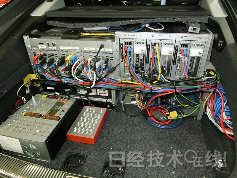 奧迪公開高速道路用自動駕駛車“Jack”內部