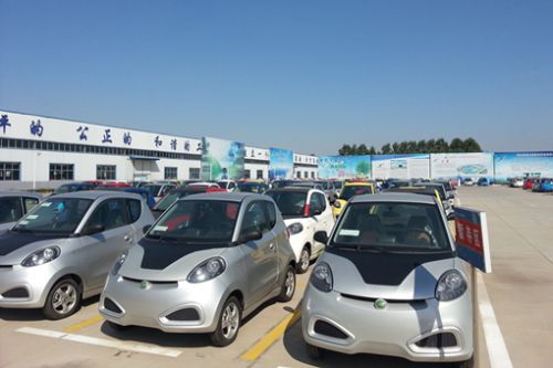 文健生：低速電動車拿不到“準生證”誰之過？