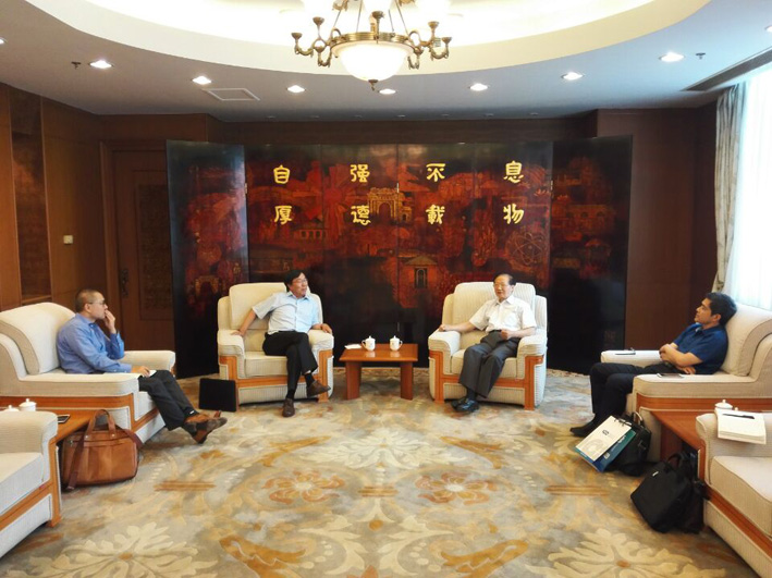 陳清泰會見大眾汽車集團中國執行副總裁張綏新