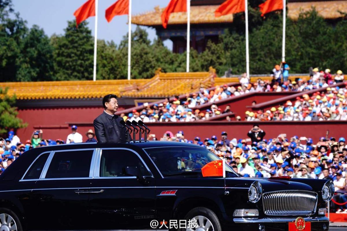 勝利日大閱兵：習(xí)近平坐國產(chǎn)紅旗車檢閱部隊(duì) 