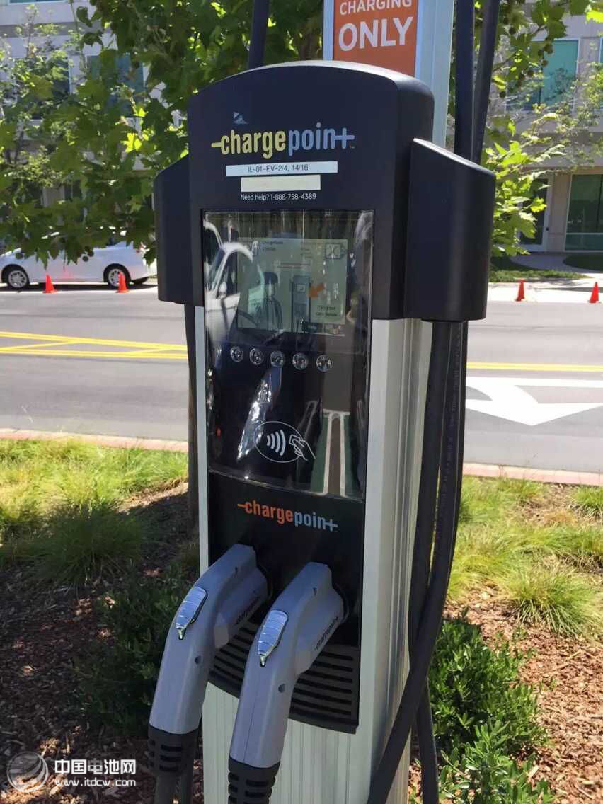 電網(wǎng)改造新政瞄準(zhǔn)新能源車 五年內(nèi)接入480萬(wàn)臺(tái)充電樁