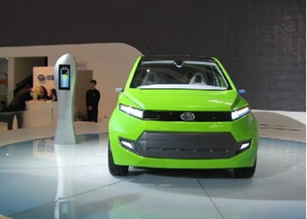 機(jī)構(gòu)繼續(xù)抄底 2015年將是新能源車爆發(fā)之年