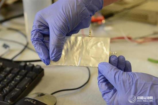 明陽集團與斯坦福教授簽訂合作協(xié)議 推動鋁電池產(chǎn)業(yè)化