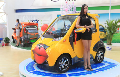 河北邢臺988輛低速電動車獲牌照 上牌只需30分鐘 河北邢臺988輛低速電動車獲牌照 上牌只需30分鐘