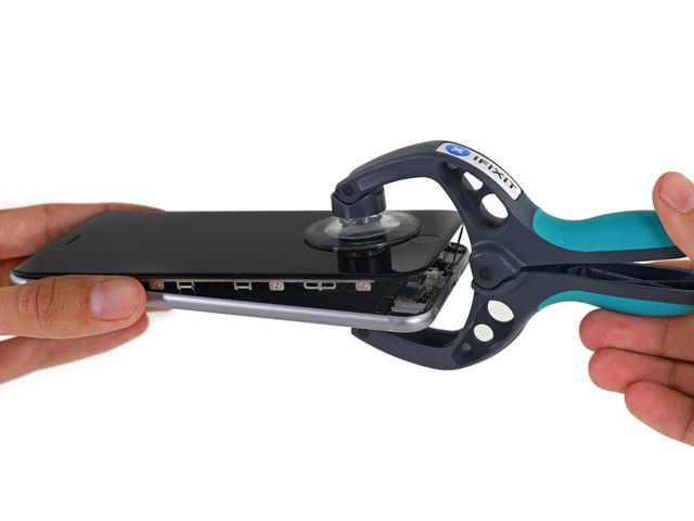 電池縮水為哪般 全新iPhone 6s Plus拆解（組圖）