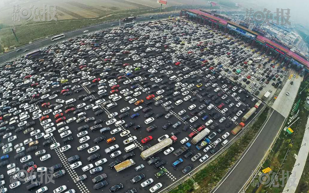 國慶假期返程紀(jì)錄片：瞧瞧，這大停車場 ！