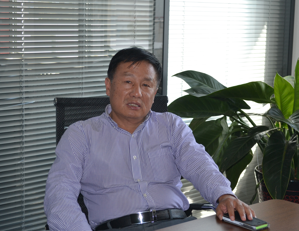 第五屆(2015年度)中國(guó)電池行業(yè)年度人物:寧延生 第五屆(2015年度)中國(guó)電池行業(yè)年度人物:寧延生