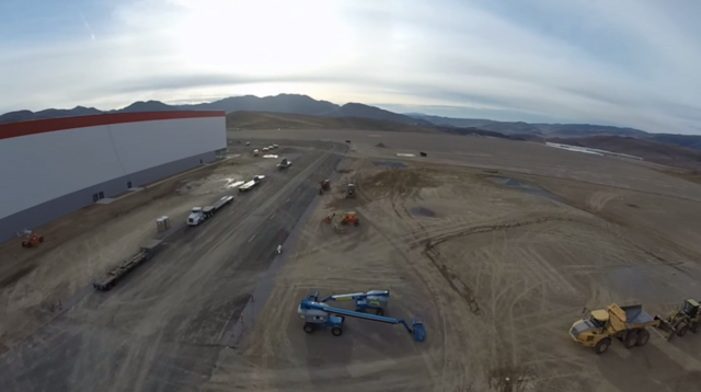 特斯拉繼續(xù)改變世界 超級電池工廠新貌