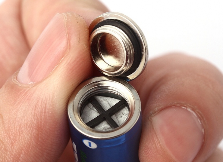 Aquacell Battery：撒泡尿都能給你的電池充電