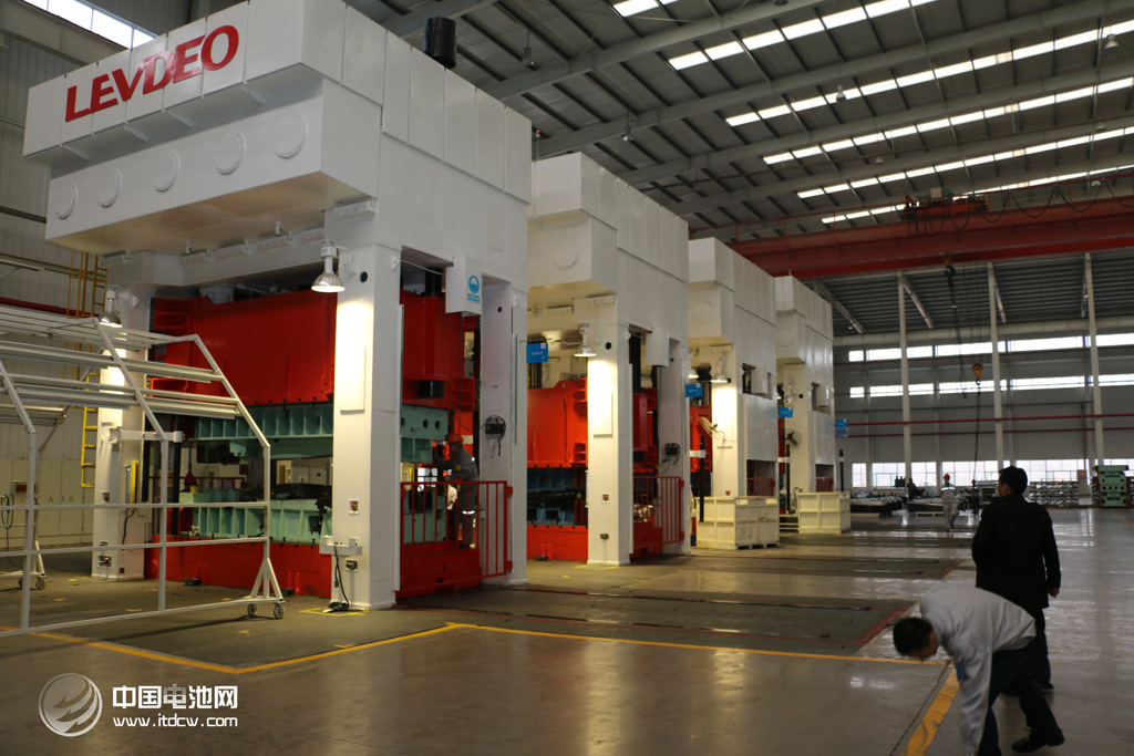 山東新能源汽車1-9月產(chǎn)量達(dá)24.72萬輛  同增55.59%