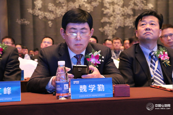 山東省汽車行業協會常務副會長兼秘書長魏學勤