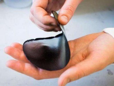 瑞典發明看上去像紙一樣的新“電池” 充電只需幾秒鐘