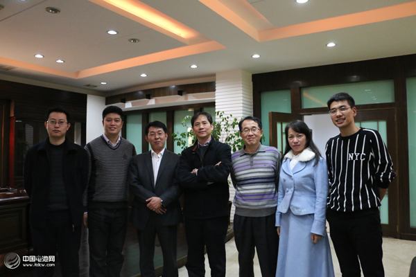 中國電池網CEO應邀到寧波金和鋰電材料調研