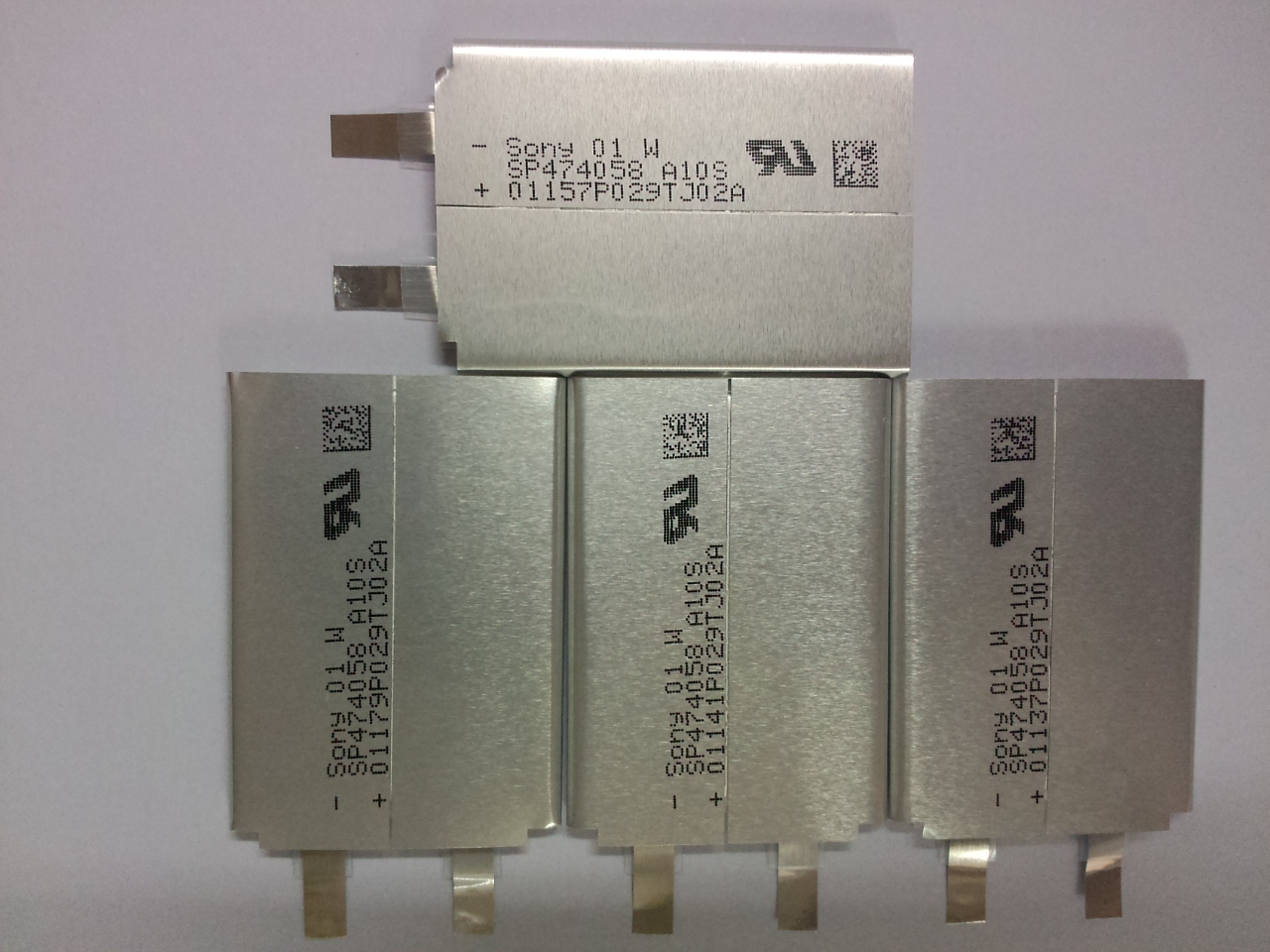 日本索尼新電池采用含硫化合物 電量增加40%