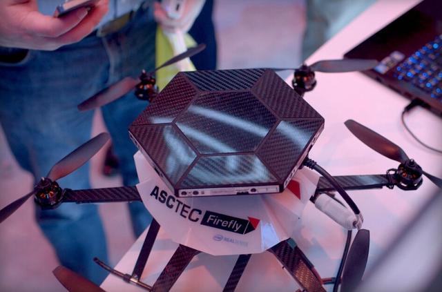 英特爾收購德國無人機廠商 擬推廣實感技術