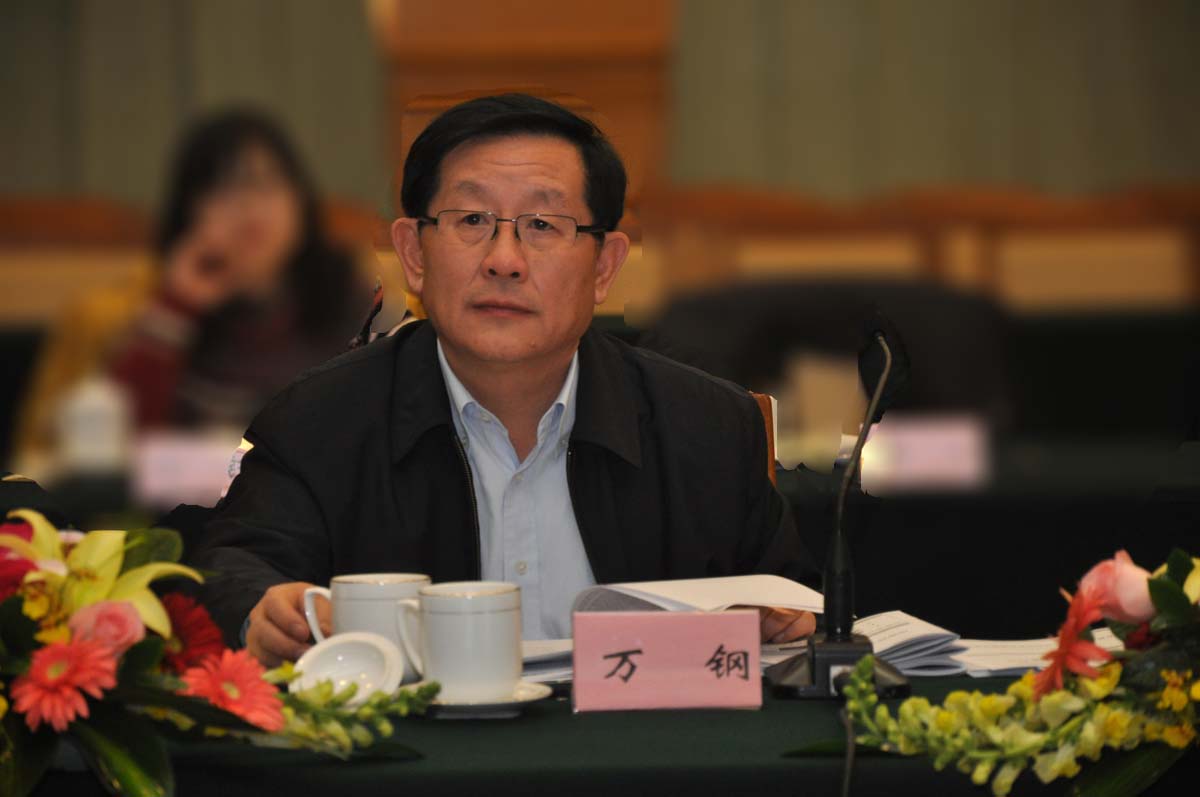 科技部部長萬鋼:發(fā)展新能源車要鼓勵眾籌眾創(chuàng)等創(chuàng)新模式 科技部部長萬鋼:發(fā)展新能源車要鼓勵眾籌眾創(chuàng)等創(chuàng)新模式