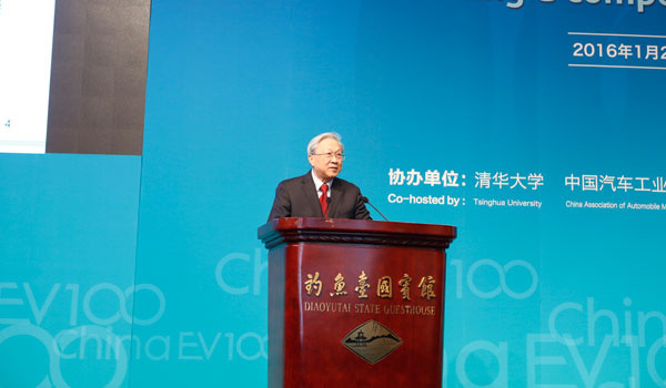 十一屆全國人大常委會副委員長、中國科學院原院長路甬祥